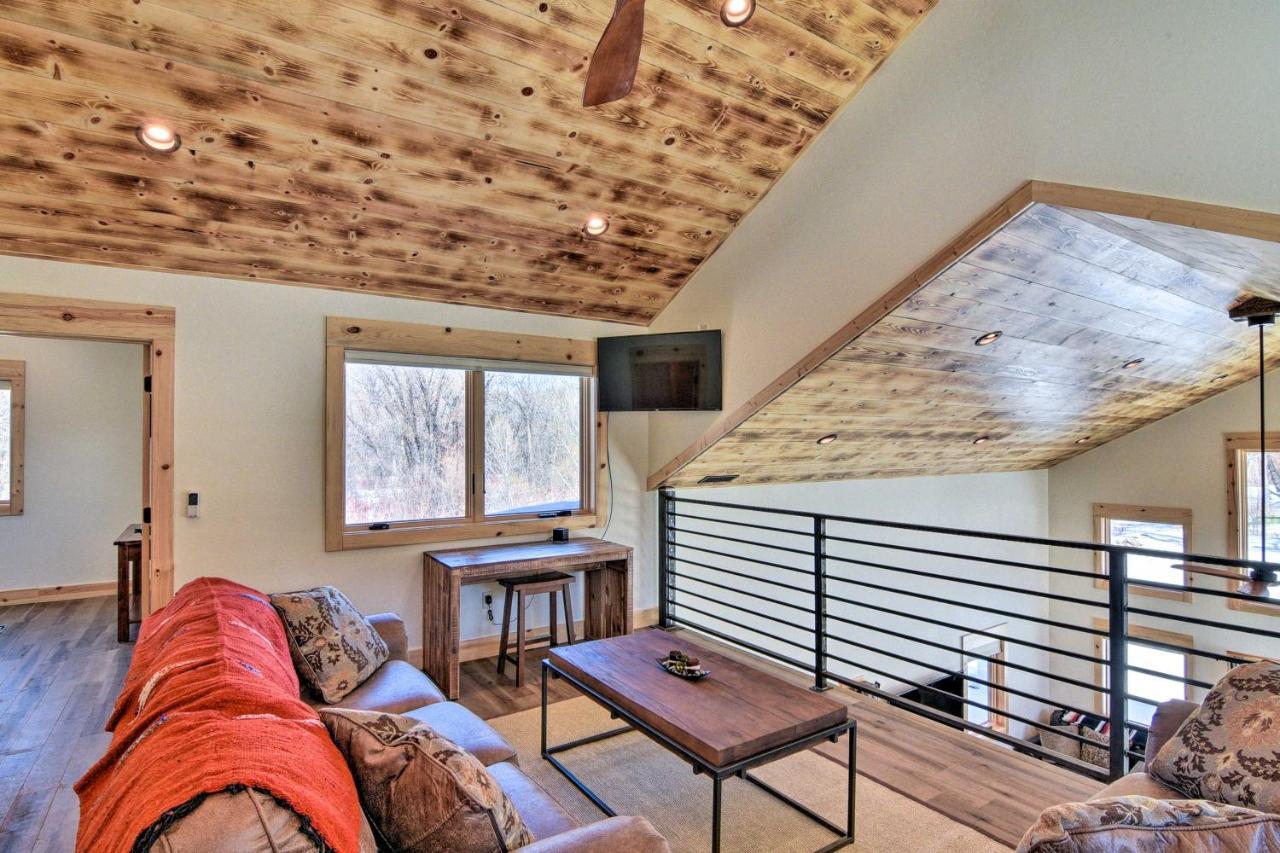 Riverfront Home With Bbq 2 Mi To Downtown Gunnison! Bagian luar foto