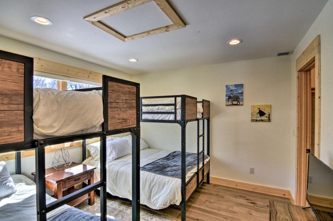 Riverfront Home With Bbq 2 Mi To Downtown Gunnison! Bagian luar foto